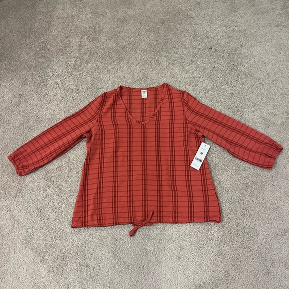 Just Be 3/4 Sleeve Air Flow V-neck Top - Picture 1 of 9